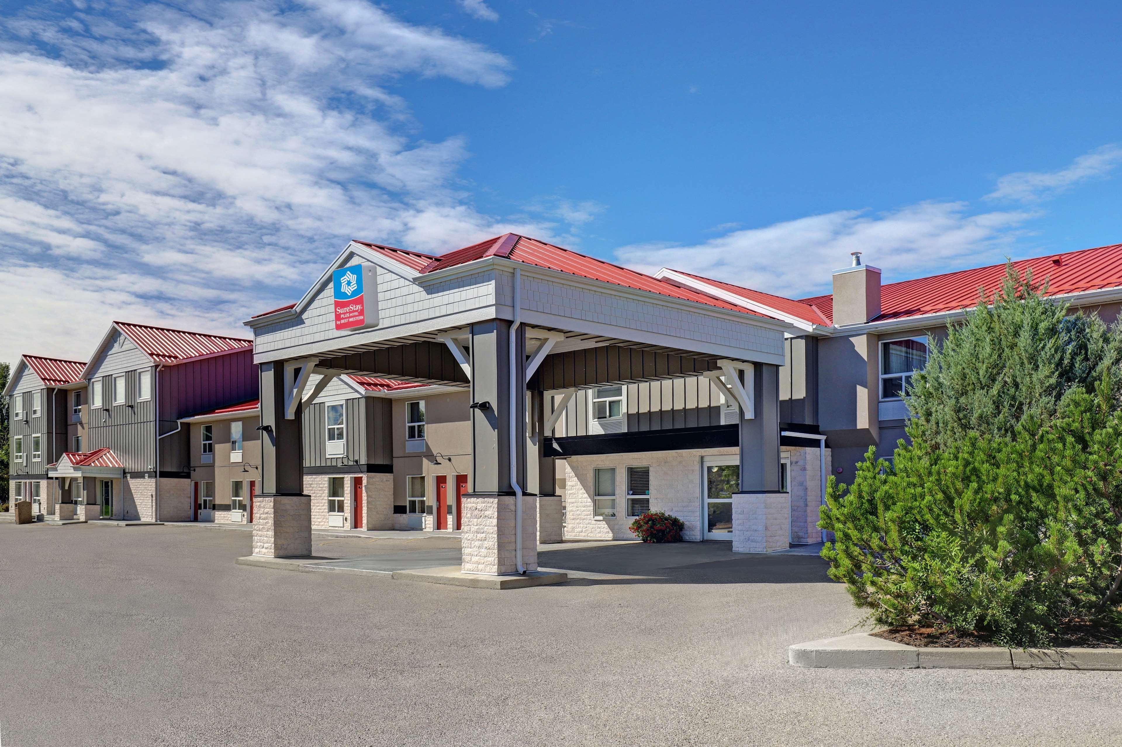 Surestay Plus Hotel By Best Western Drumheller Exterior photo