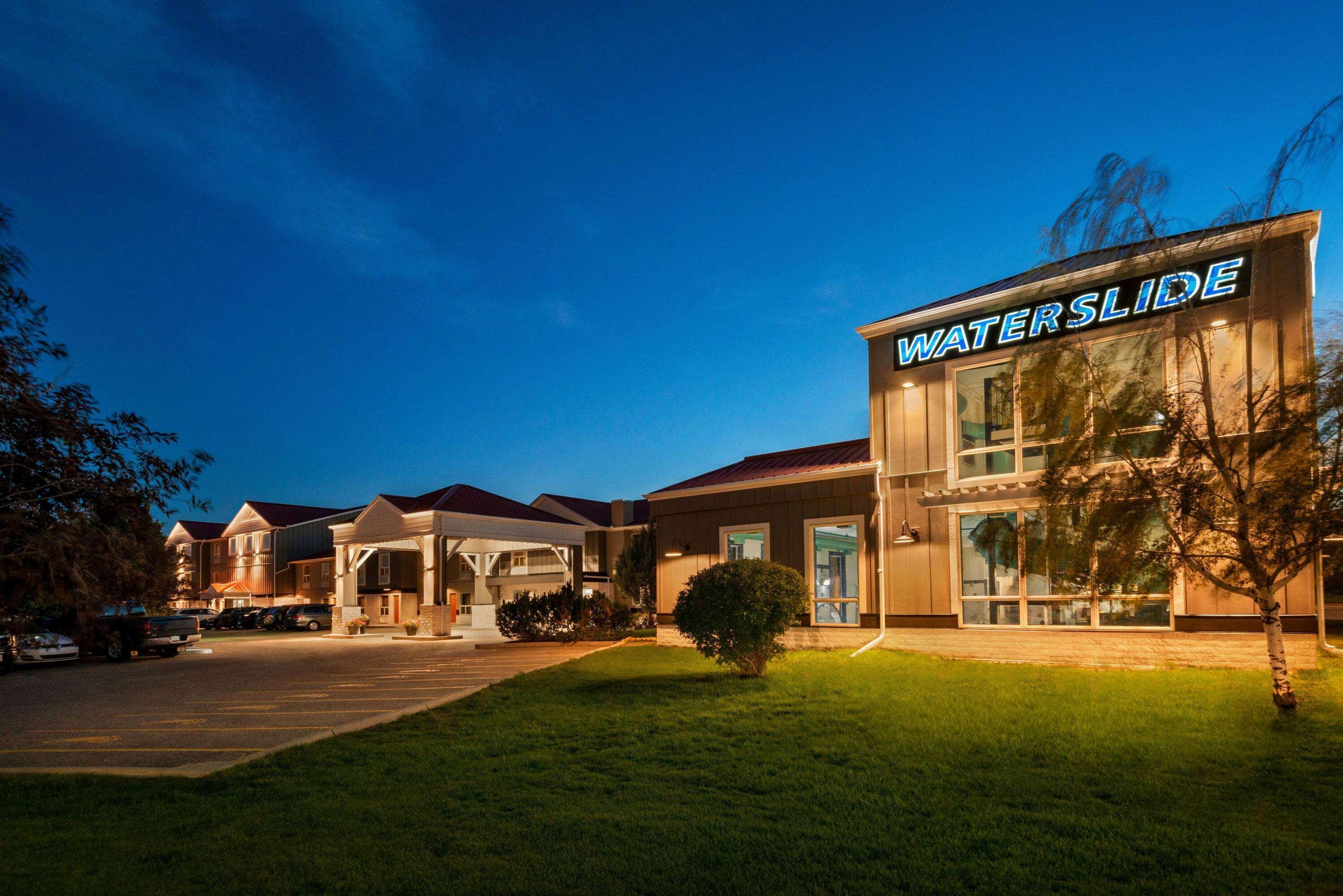 Surestay Plus Hotel By Best Western Drumheller Exterior photo