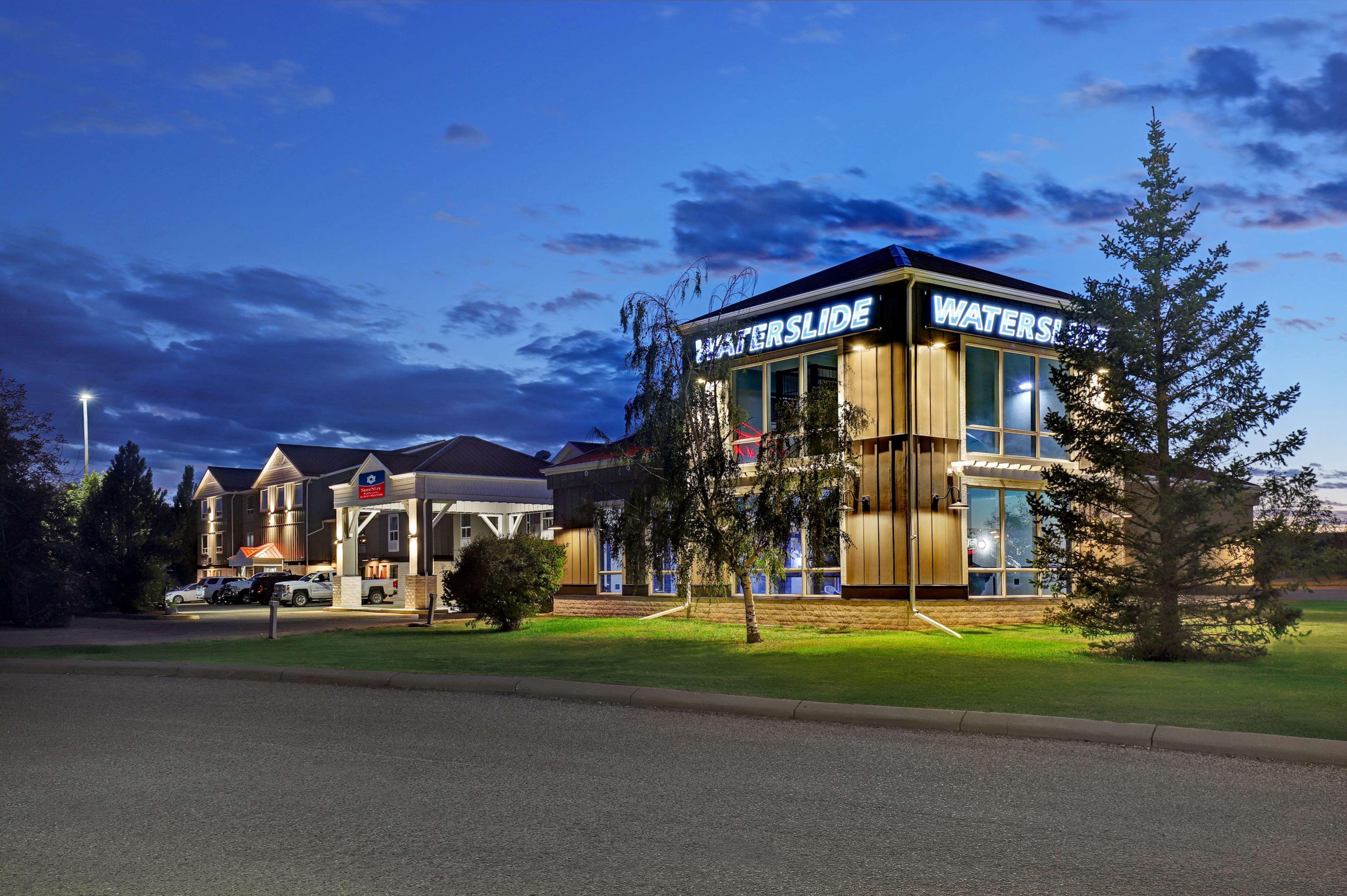 Surestay Plus Hotel By Best Western Drumheller Exterior photo