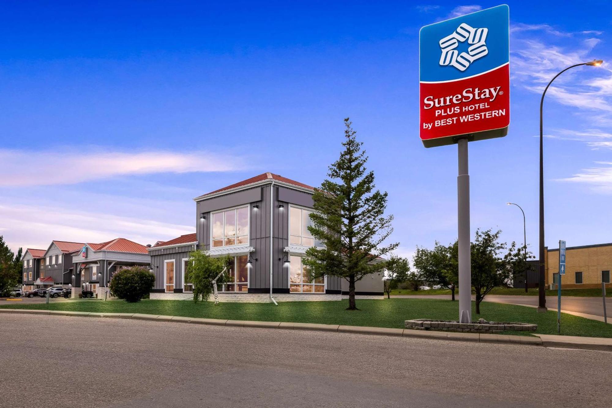 Surestay Plus Hotel By Best Western Drumheller Exterior photo